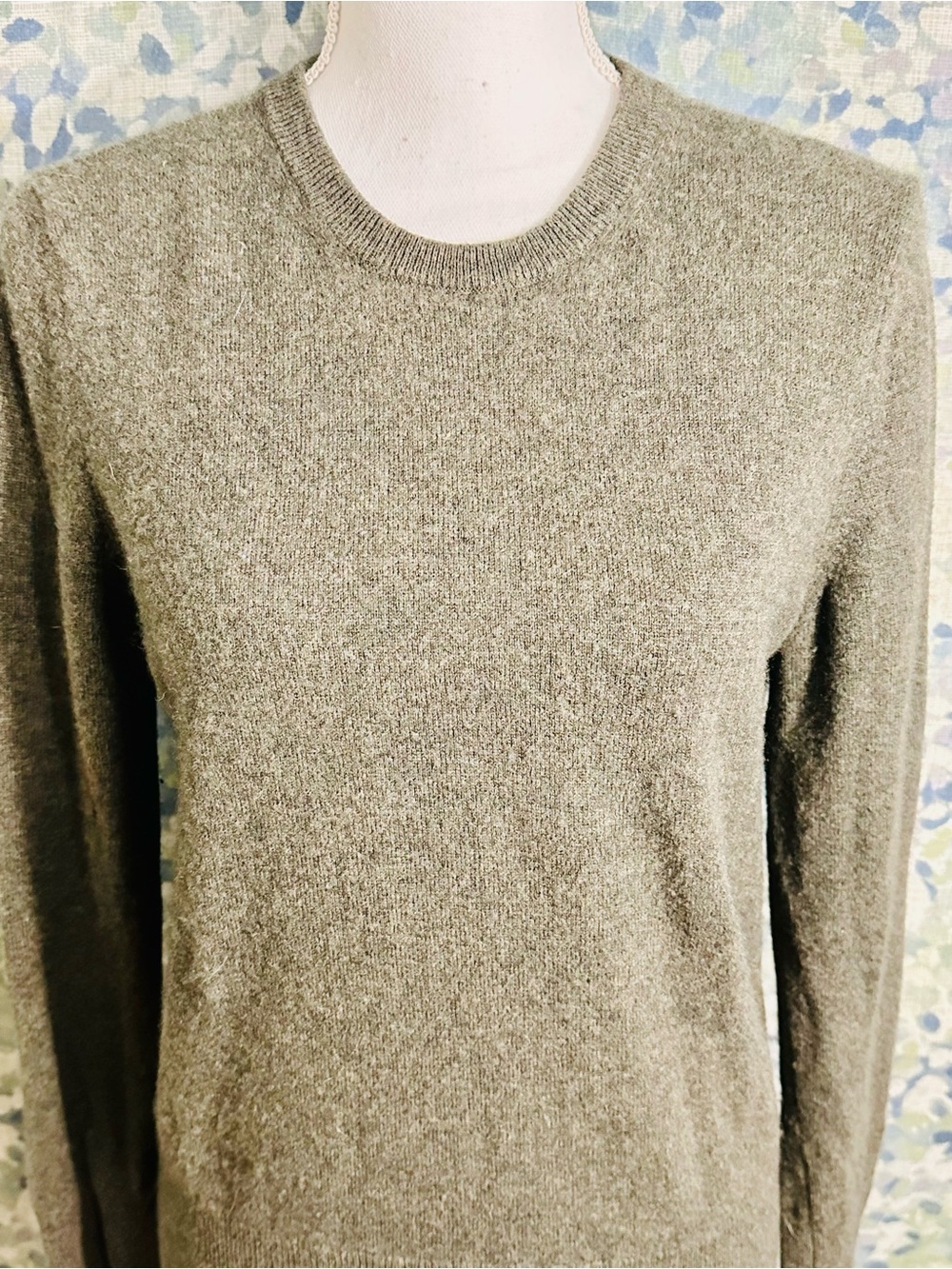 Naadam 100% Cashmere Crewneck Sweater Green Gray Long Sleeve Size S - Picture 5 of 6